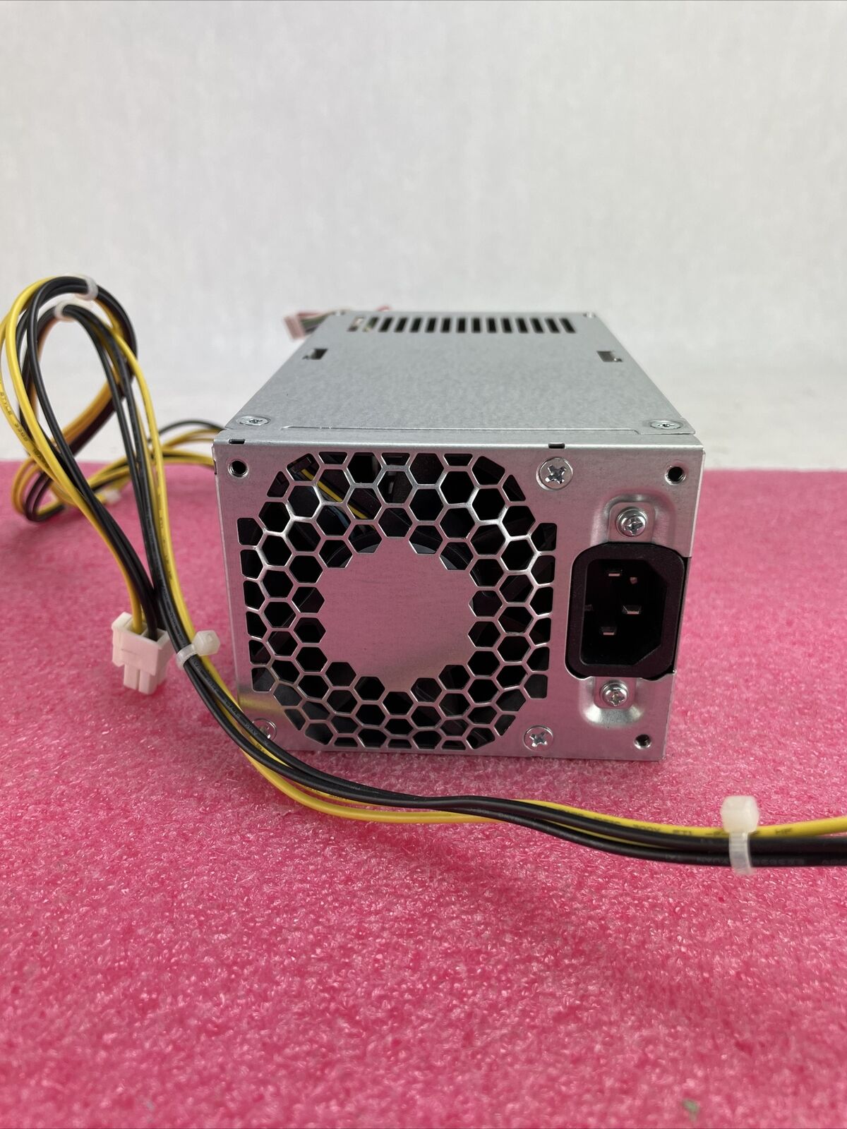 HP D16-180P1A 180W Power Supply HP P/N: 901762-002