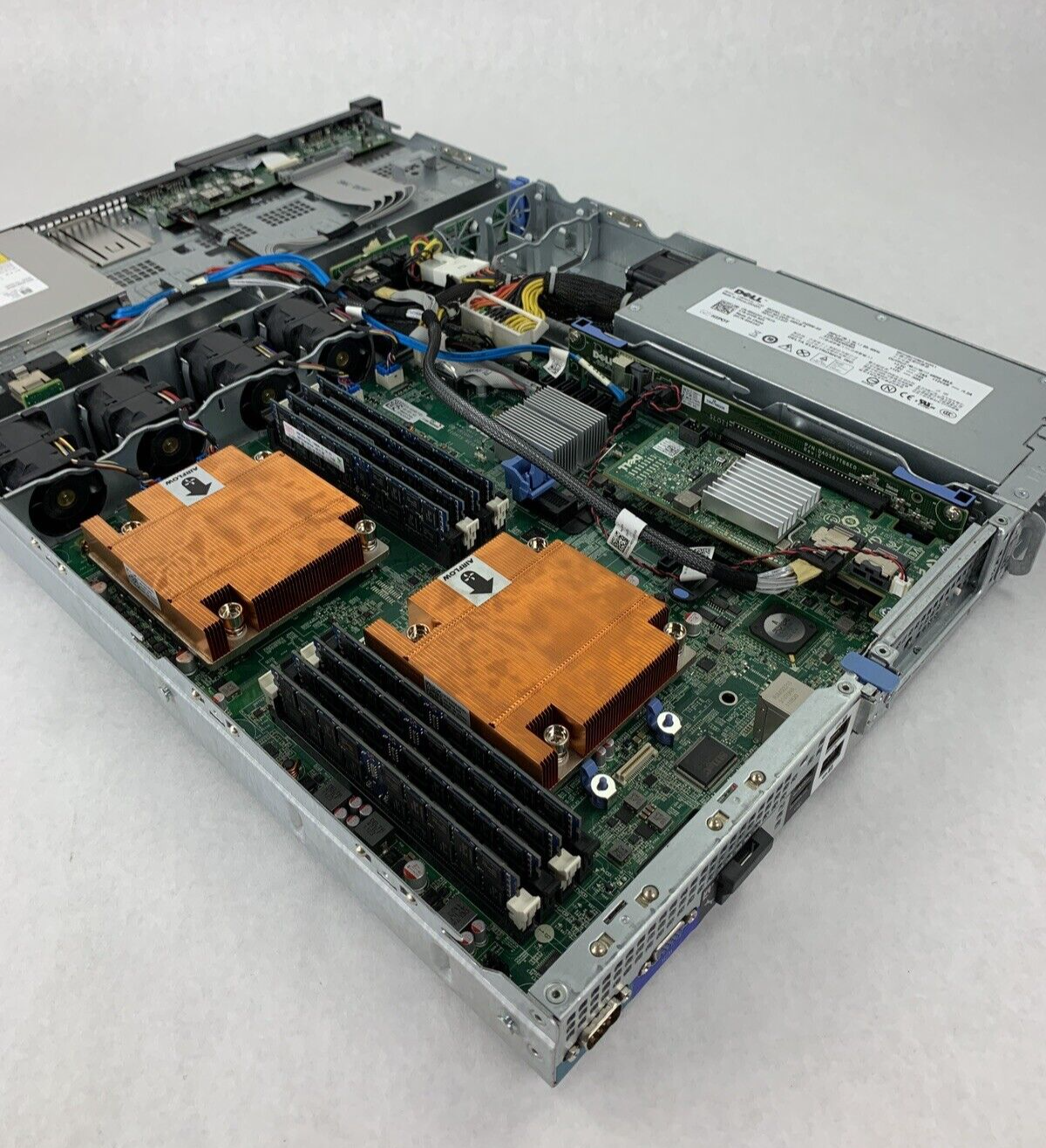 Poweredge R415 2x Opteron 4180 2.6 GHz 64 GB RAM No OS No HDD