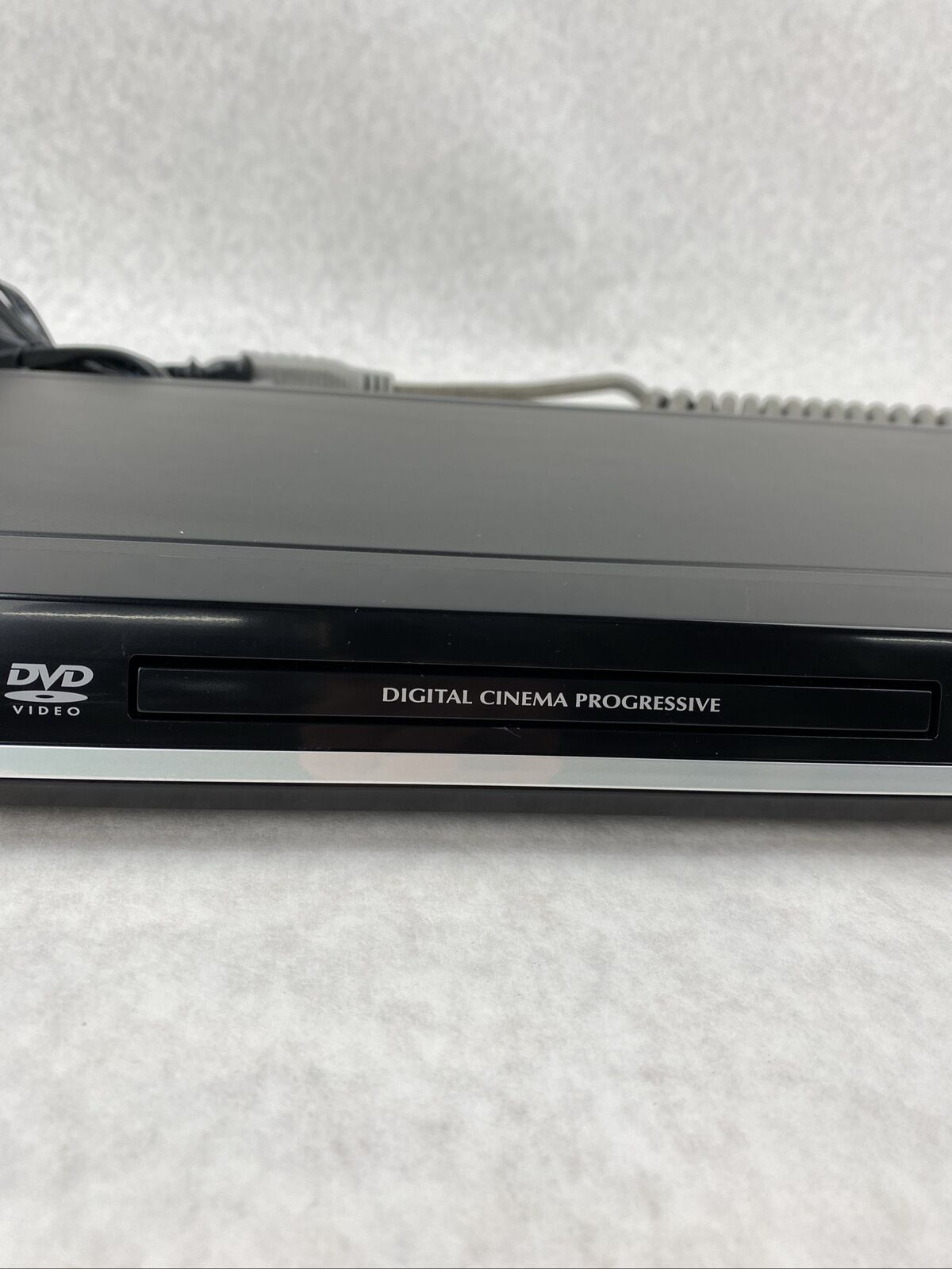 Toshiba SD-4000KU DVD Player Digital Cinema Progressive Black + Remote