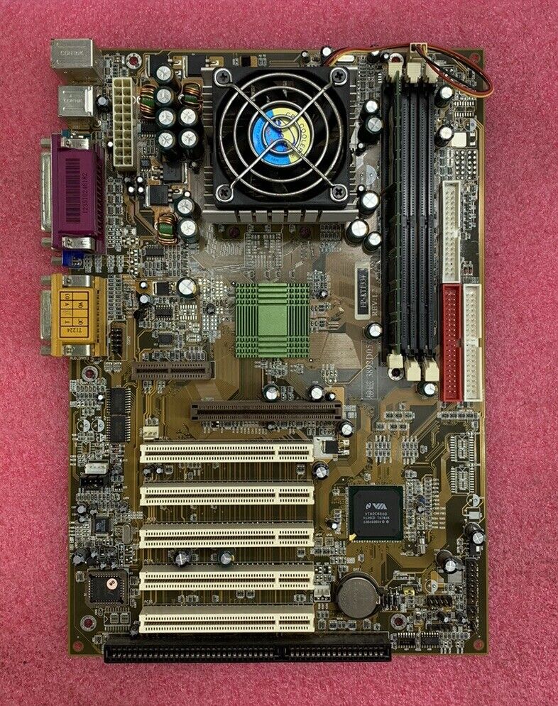 VIA VT 8363-686A Motherboard AMD Duron 800MHz 256MB RAM w/Shield