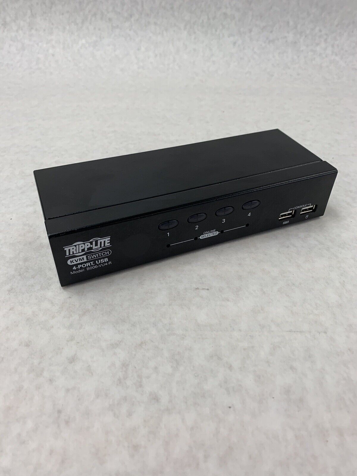 TRIPP-LITE KVM Switch 4 Port USB Model B006-VU4-R  No Cords