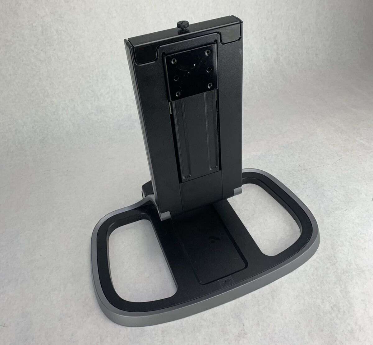 HP Integrated Work Center Stand 737952-001 No Mount