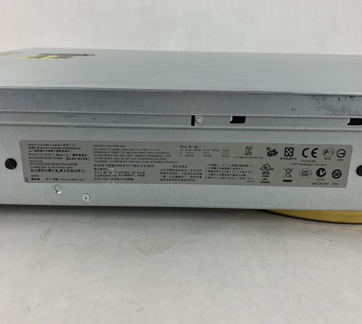 HP ProLiant DL380p Gen 8 2x E5-2609 2.4 GHz 32 GB RAM NO HDD NO OS