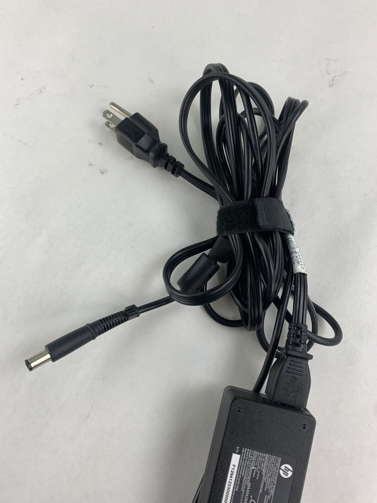 HP PPP012H-S 90W Laptop AC Adapter