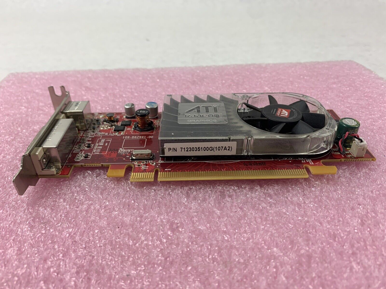 Mix of 4 Untested ATI Radeon 256MB DMS-59 S-Video PCIe16 GPUs