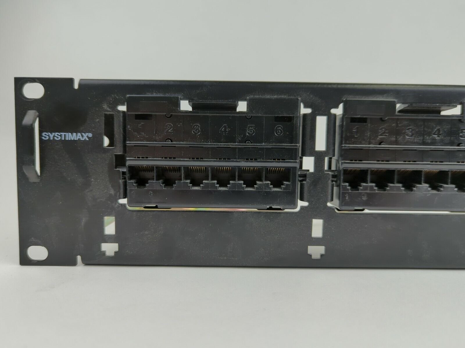 SYSTEMAX 19" Cabinet Rack Pass-Through 24 port RJ45 Patch Panel