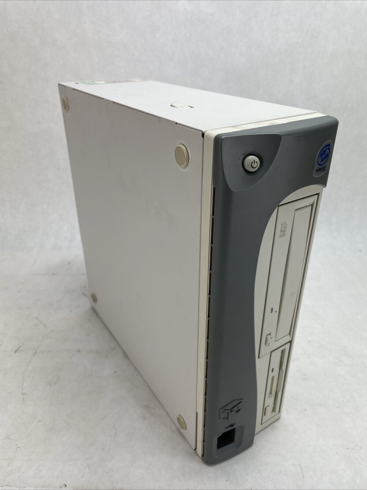 Gateway FlEXATCSTC BRO 700c SFF Intel Celeron 700MHz 192MB RAM No HDD No OS