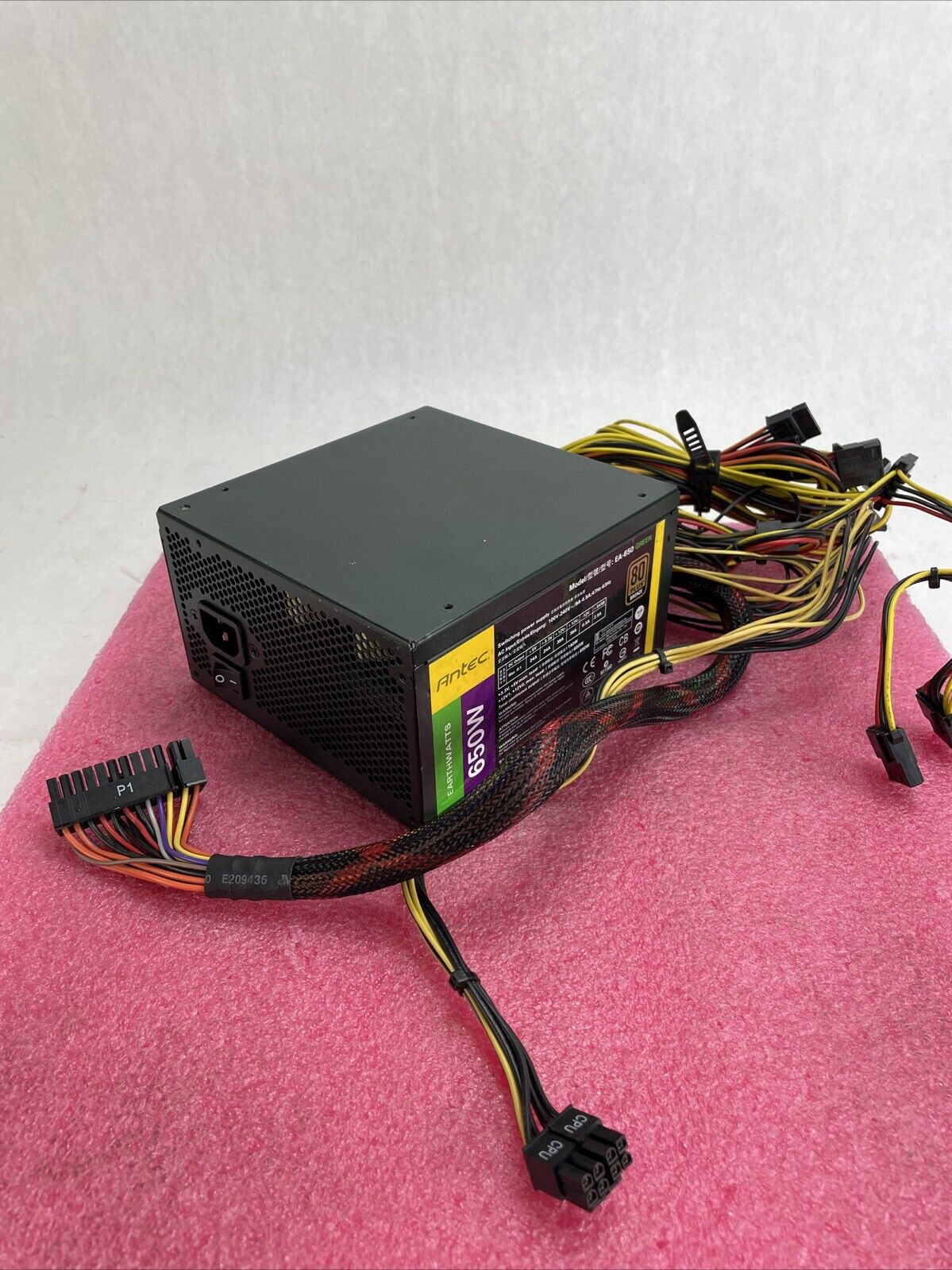 Antec EarthWatts 650W EA-650 Green 650W Power Supply