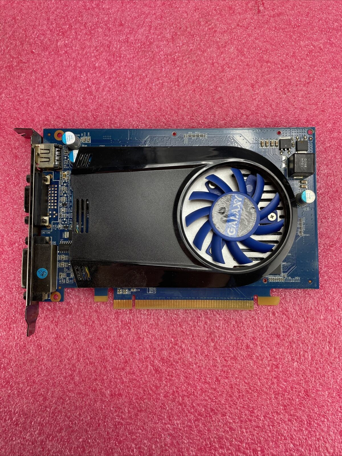 Galaxy Nvidia GeForce GT220 1GB DDR2 128Bit PCIe Graphics Card