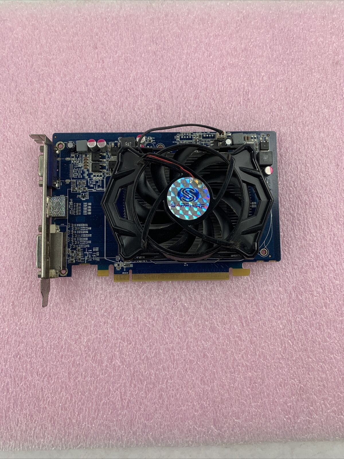 Sapphire HD5670 GDDR5 PCI-E HDMI/DVI/VGA Gprahics Card