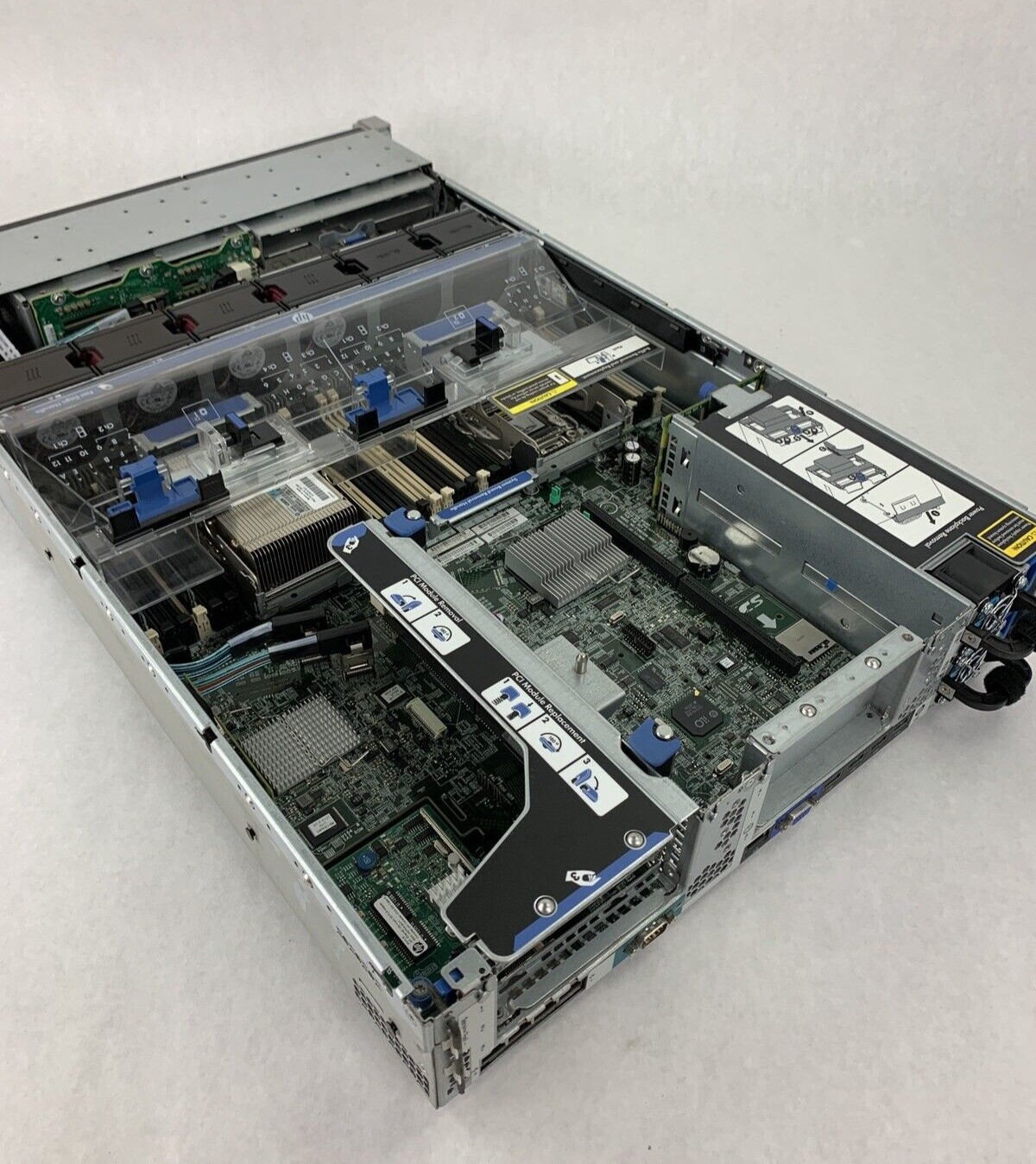 HP ProLiant DL 380p Gen8 Server Xeon E5-2620 2.0 GHz 16 GB RAM No HDD No OS