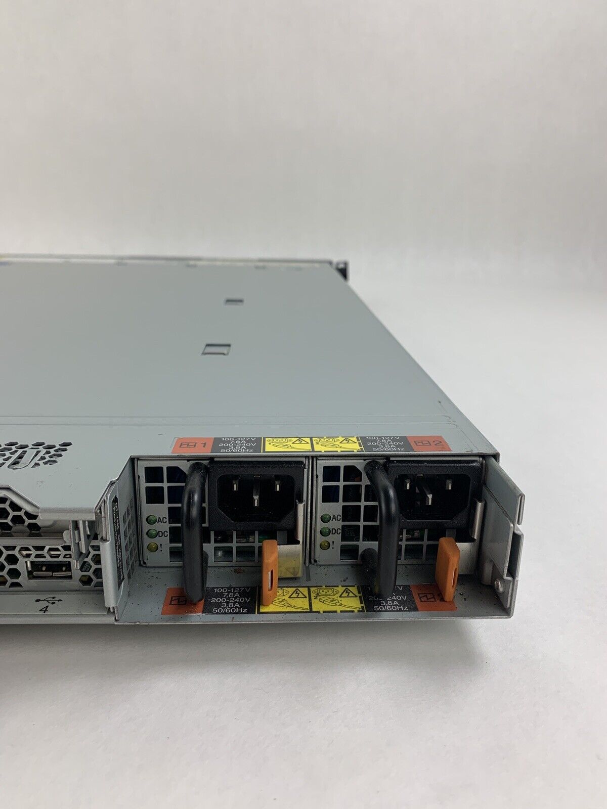 IBM System X3550 M2 Server Xeon E-5520 2.27 GHz 12 GB Ram No OS No HDD