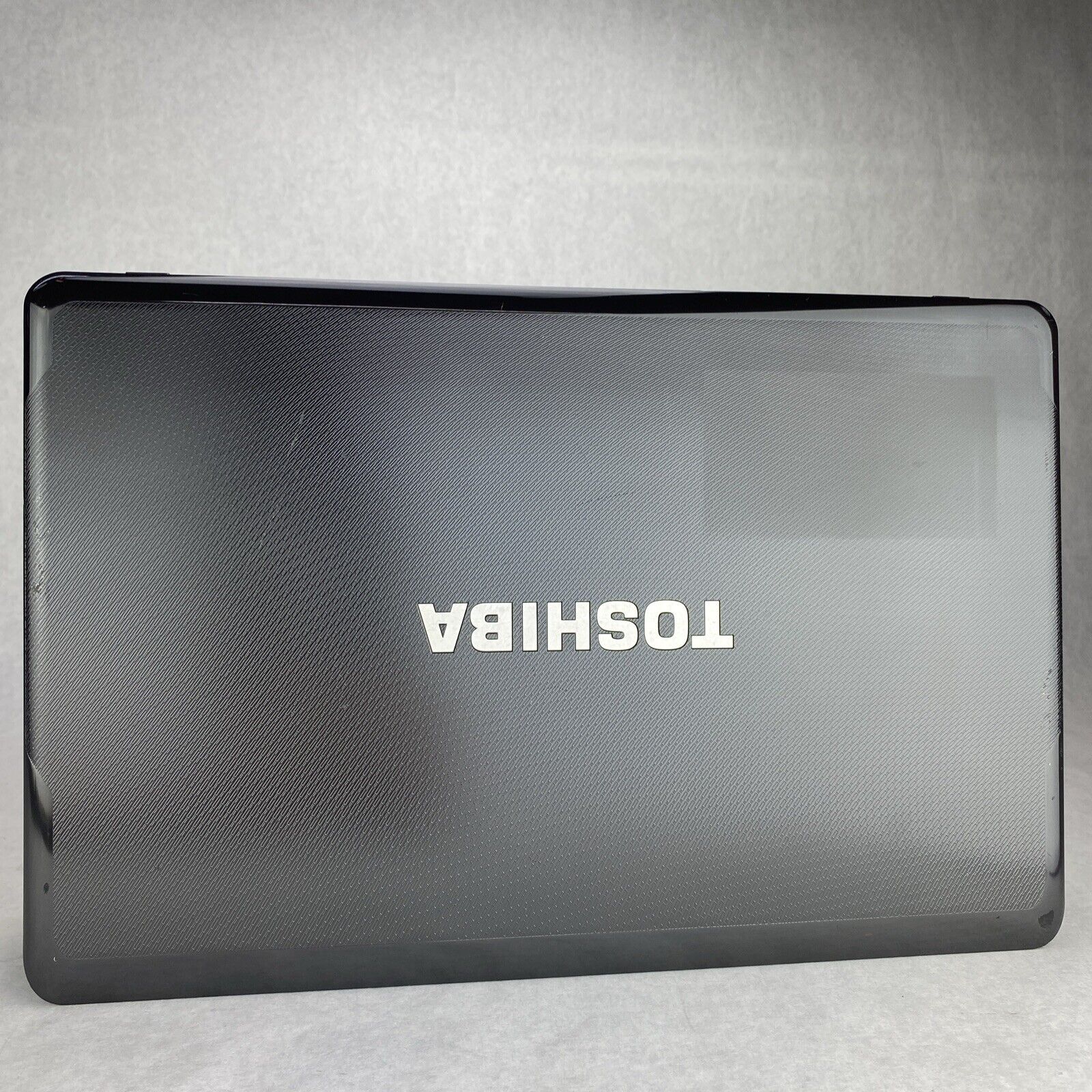 TOSHIBA Satellite A665-6086 15.6" Intel i3-M370 2.4GHz 6GB RAM No Battery HDD OS