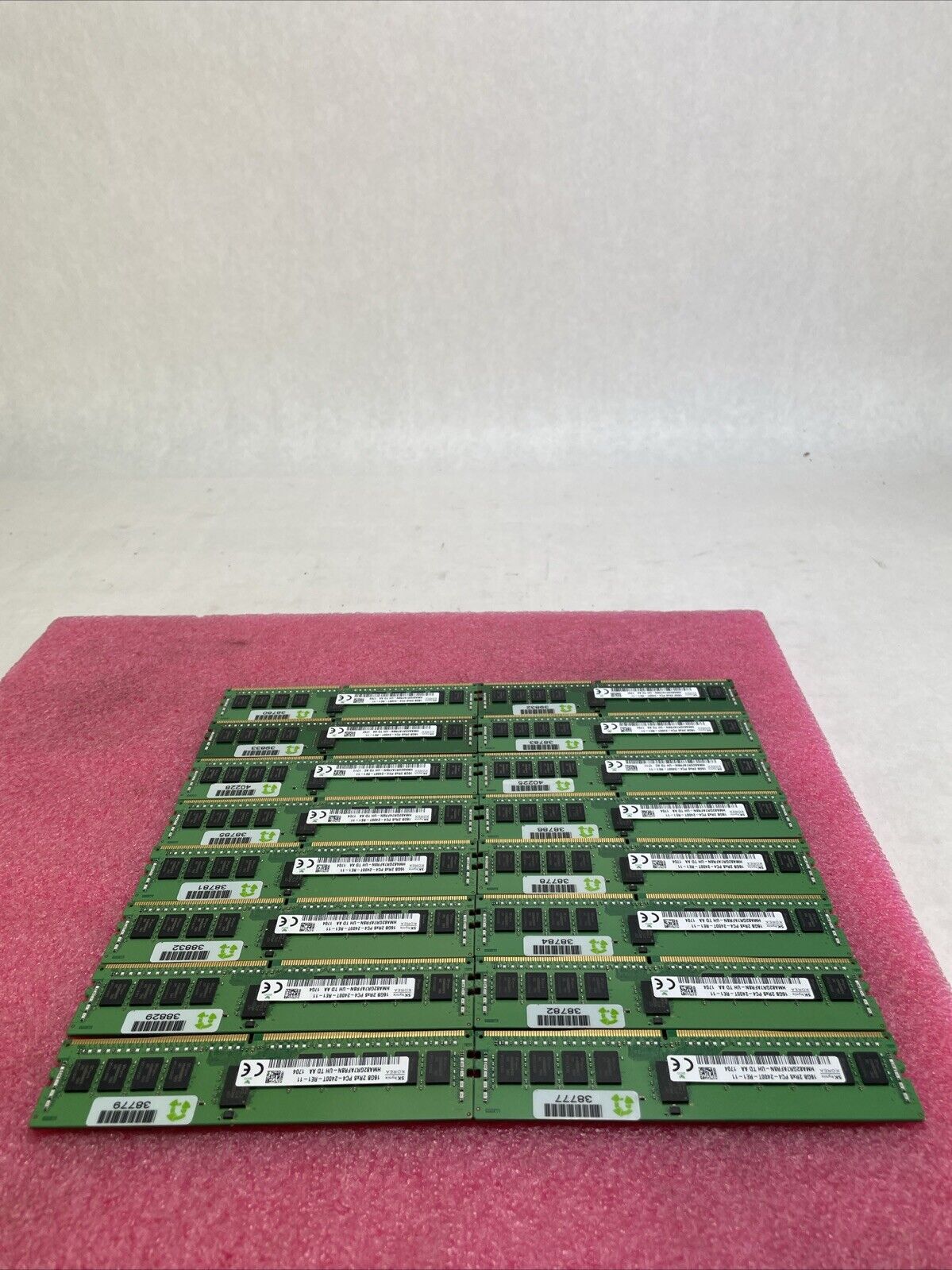 16GB 2Rx8 PC4-2400T-RE1-11 HMA82GR7AFR8N-UH Lot of 16