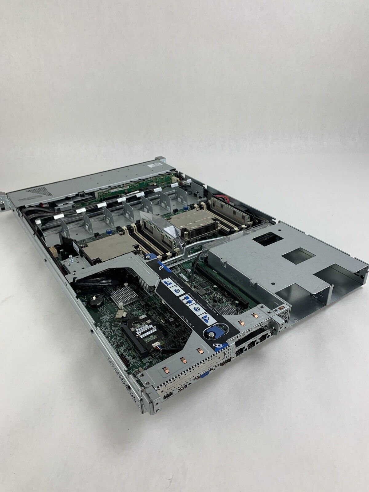 HP ProLiant DL360e Gen8 Xeon E5- 2440 2.4GHz 64 GB Ram No OS, HDD, Psu, Fans