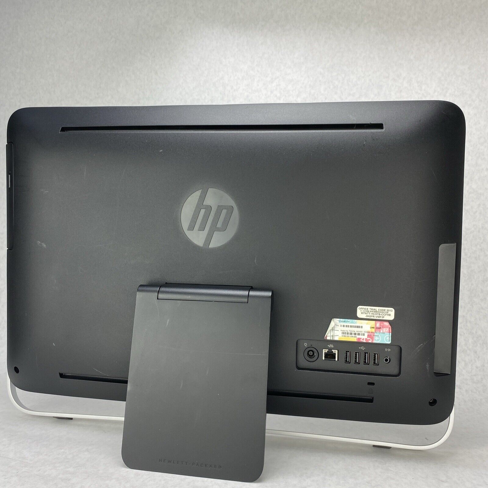 HP Pavillion 23-g010 AiO AMD 4Core E2-3800 1.30GHz 8GB RAM No AC Adapter No HDD