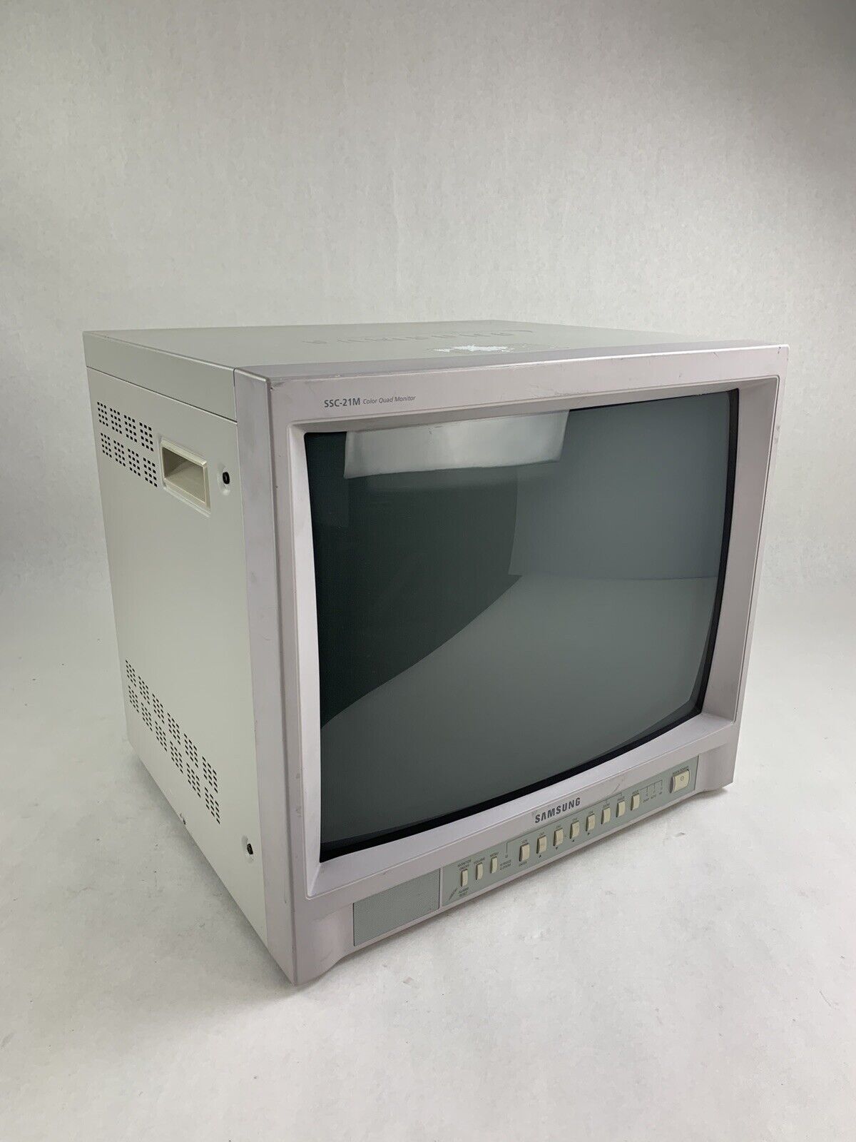 Samsung SSC-21M Color Quad Composite and Camera Monitor Retro Tested Grade B