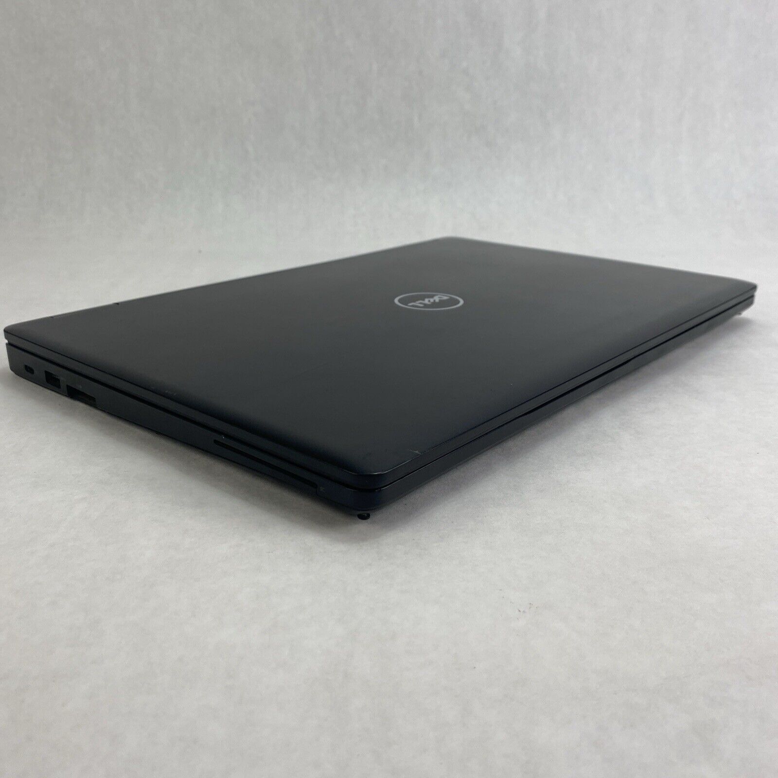 Dell Latitude 5580 Core i5-7300U 2.6GHz 8GB RAM 15.6" No Battery No HDD No OS