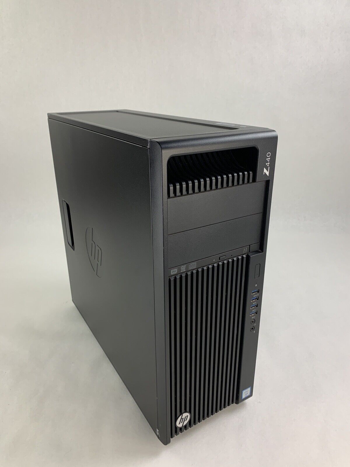 HP Z440 Workstation E5-1650v4 3.6 GHz 16 GB RAM Quandro K5200 No OS No HDD