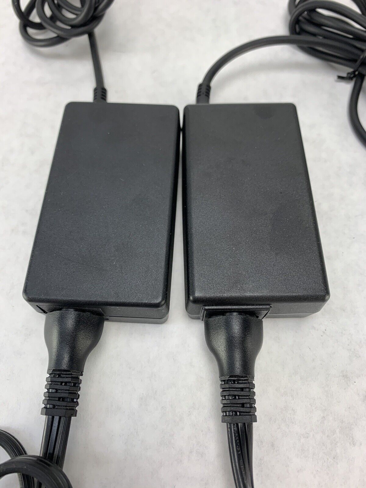 Lot 2 Genuine  HP 65W Laptop AC Adapter Charger TPN-LA16 L25298-001 710412-001