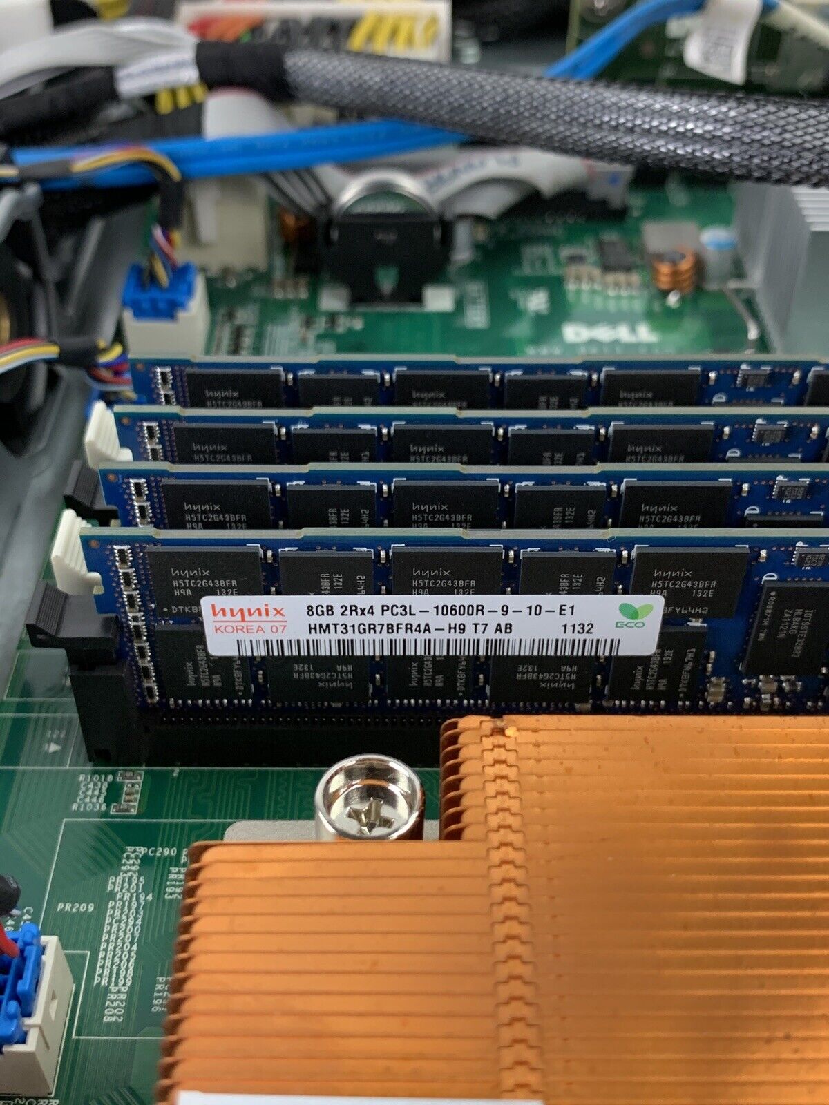 Poweredge R415 2x Opteron 4180 2.6 GHz 64 GB RAM No OS No HDD