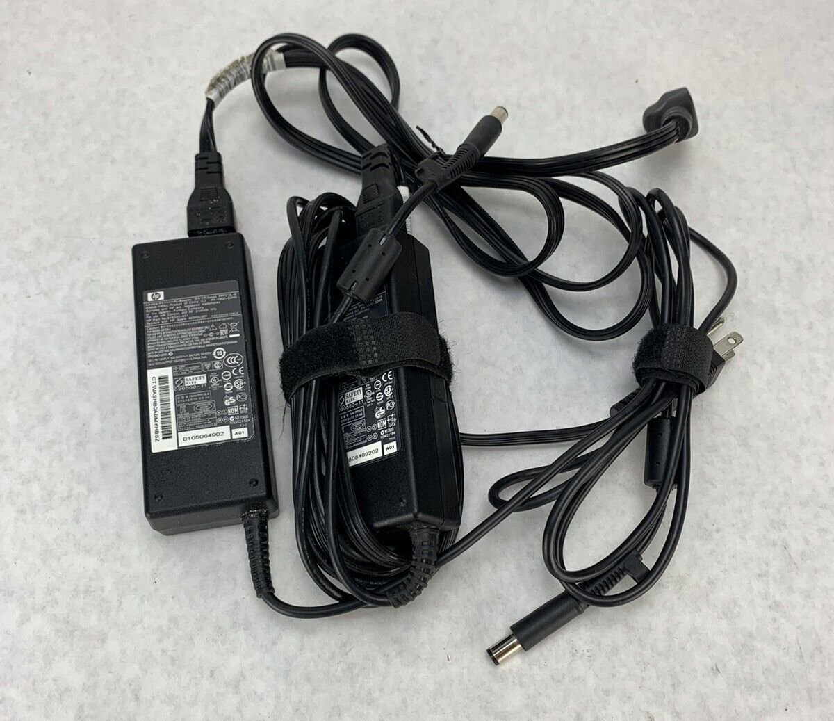 Lot 2 Genuine HP PPP012L-E 756414-001 19V 4.74A 90W Laptop Charger Adapter