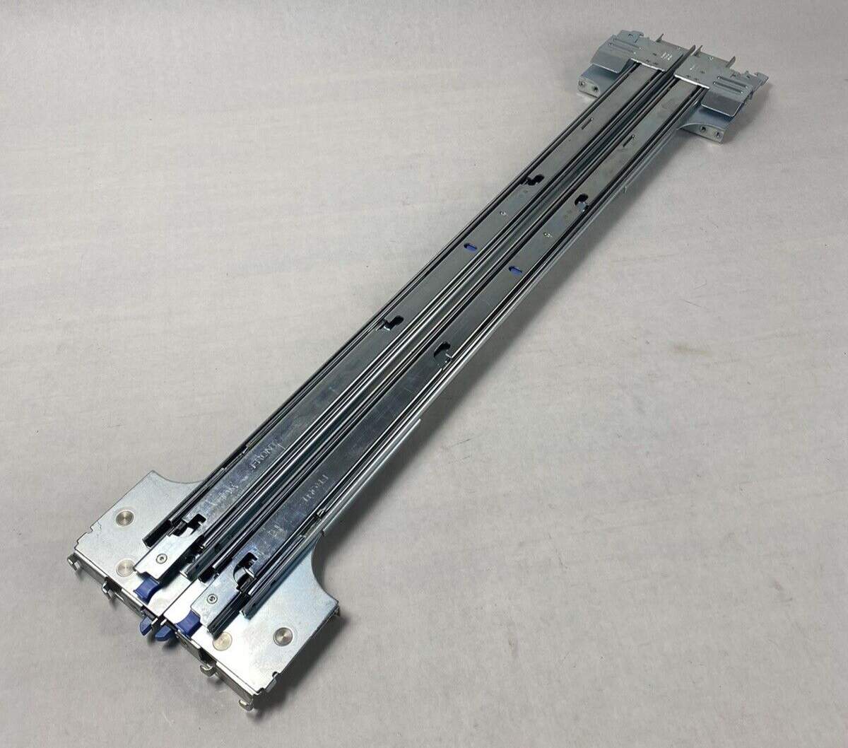 Dell CN-0GM671-01078-74G and CN-0UN443-01078-765 Server Rail Kit Left and Right