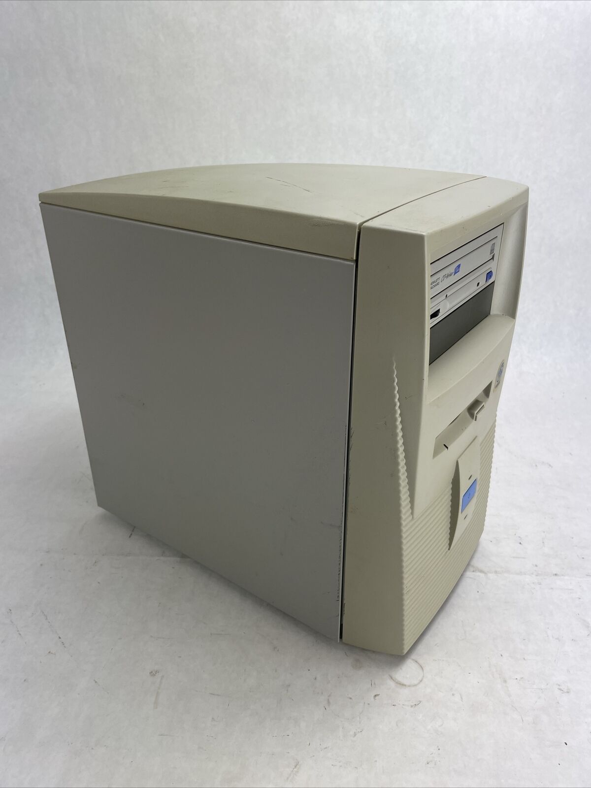 HP 6745Ce MT Celeron w/SSE 700MHz 127MB RAM No HDD No OS