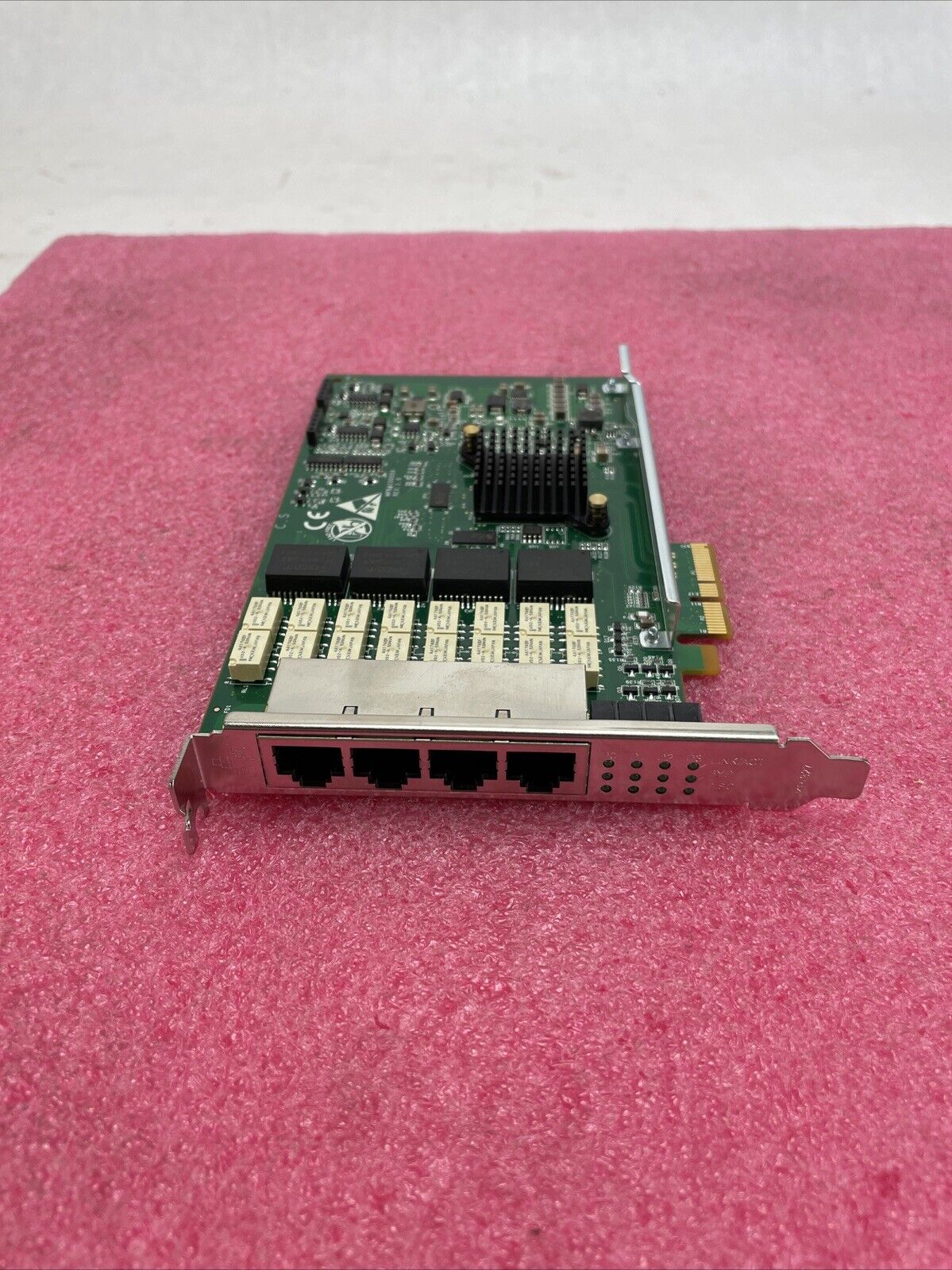 Silicom PE2G4I35L Quad-Port 1GbE Ethernet Server Adapter