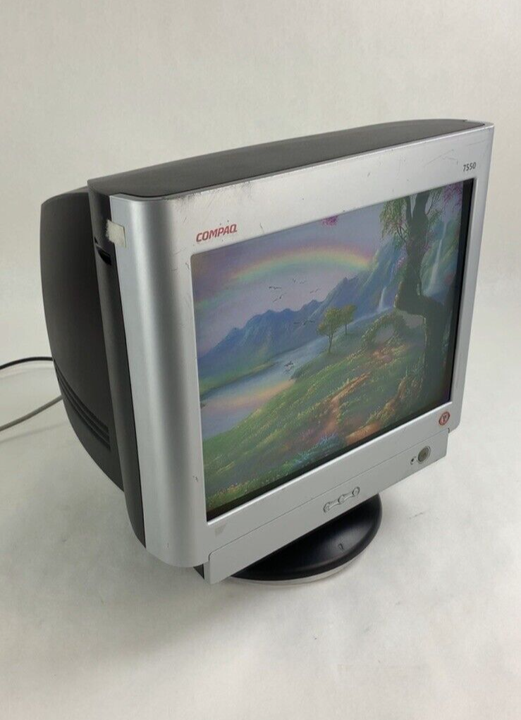 Compaq 7550 FS7550 16" CRT VGA Color Computer Monitor Retro Gaming