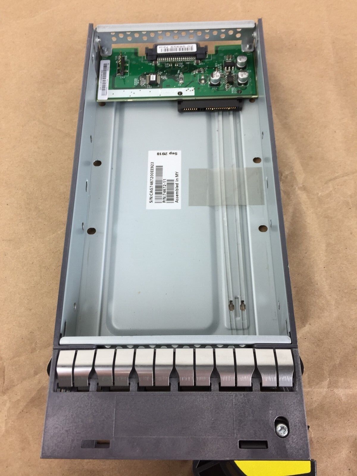 NetApp IBM Hitachi X269A-R5 108-001180+A5 1.0TA Hard Drive Caddy