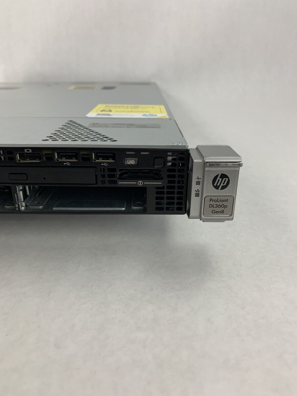 HP ProLiant DL360p Gen 8 Xeon E5-2609 v2 2.50 GHz 32 GB RAM No OS No HDD