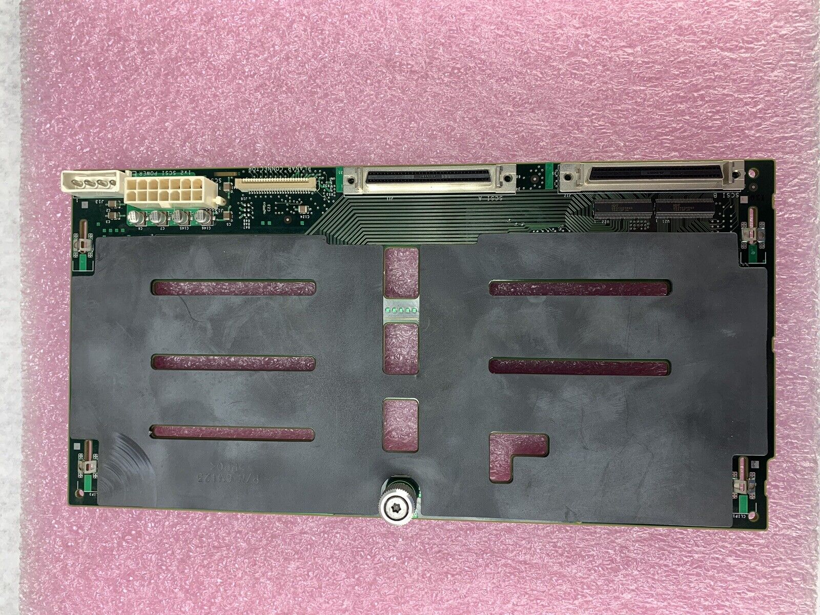 Dell PowerEdge 2600 Backplane R0225 REV A07