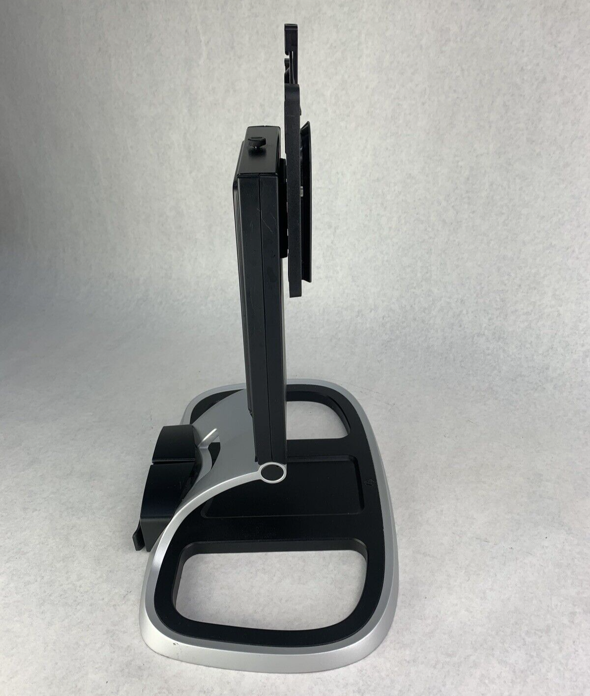 HP Integrated Work Center Stand 642097-001