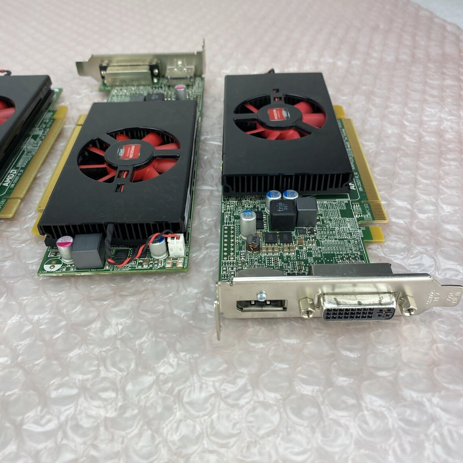 AMD HD 8570 PCIE Low Profile Graphics Adapter 4190-C24-A Lot Of 5