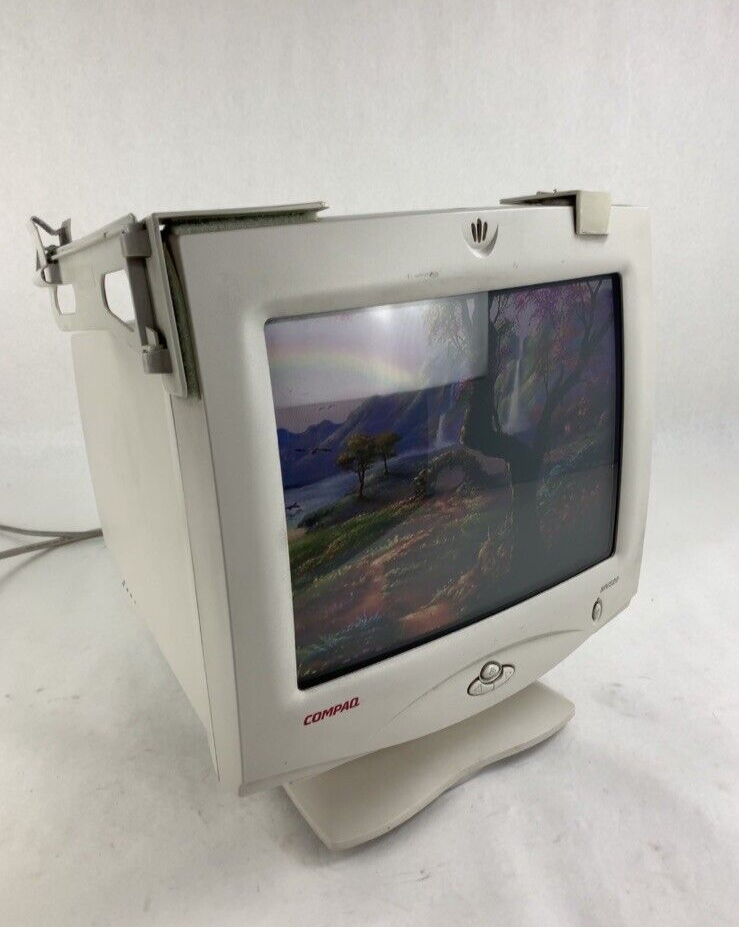 Vintage Compaq MV520 15" Color CRT VGA Computer Monitor Retro Gaming Grade B