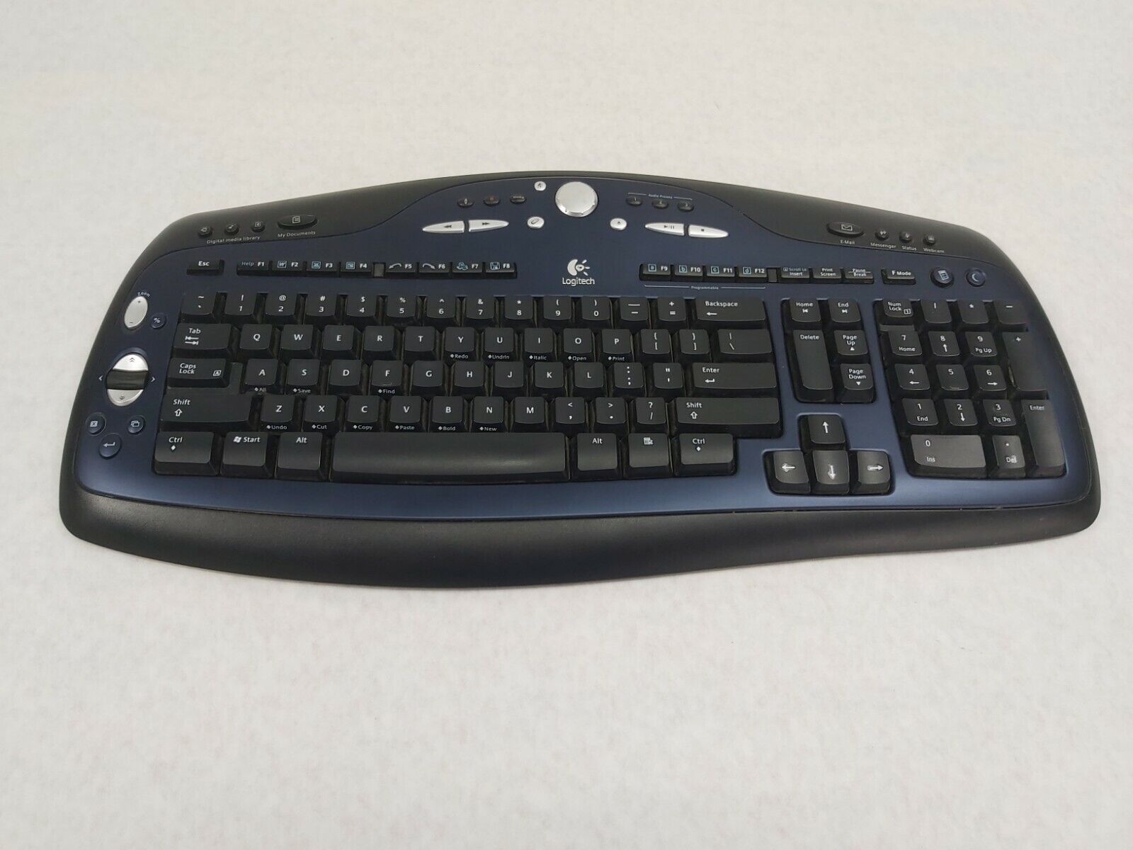 Logitech Y-RR54 LX-700 Cordless Wireless Keyboard CANADA 210 No Mouse/Dongle