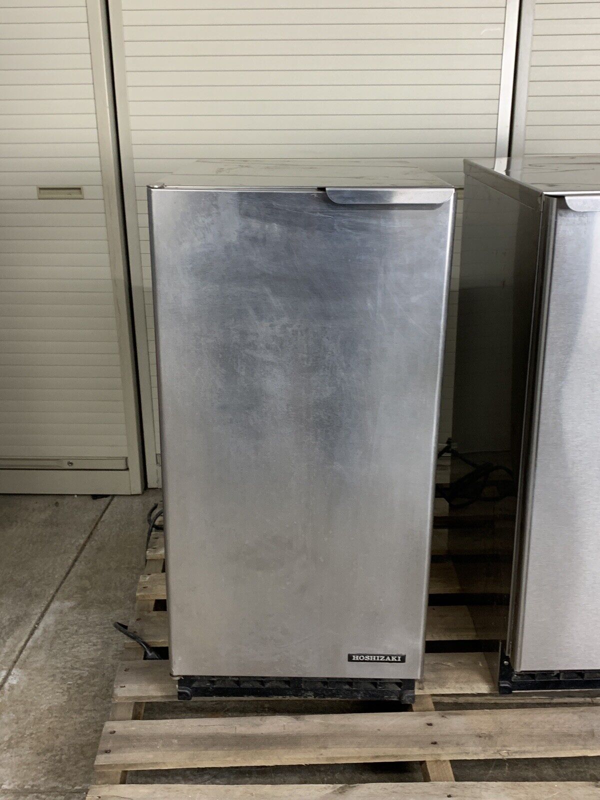 Hoshizaki Ice Maker AM-50BAE-AD Commercial Ice Maker Untested For Parts & Repair