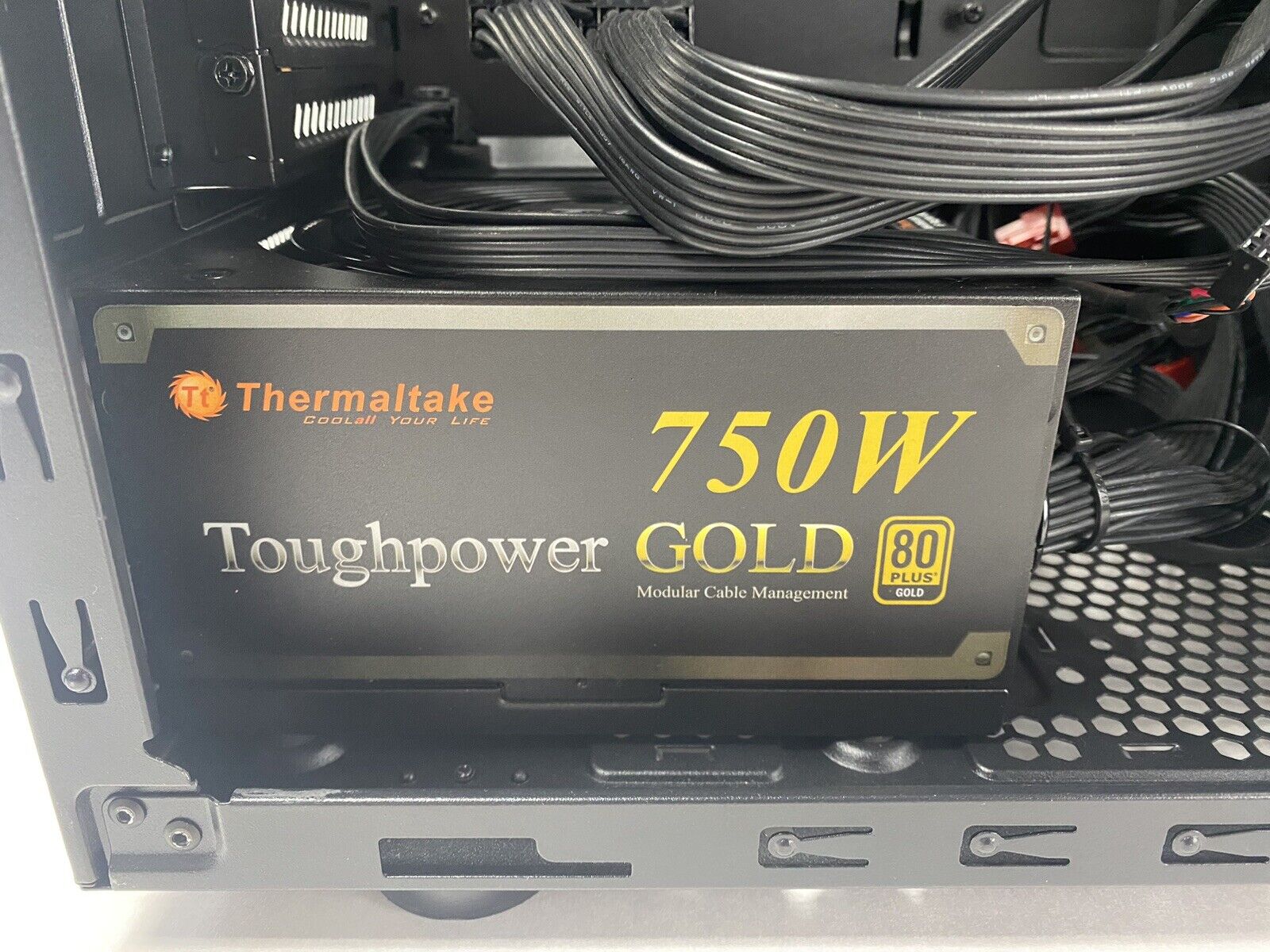 Thermaltake Commander G41 Mid Tower Computer Case w/ Toughpower 750W Gold