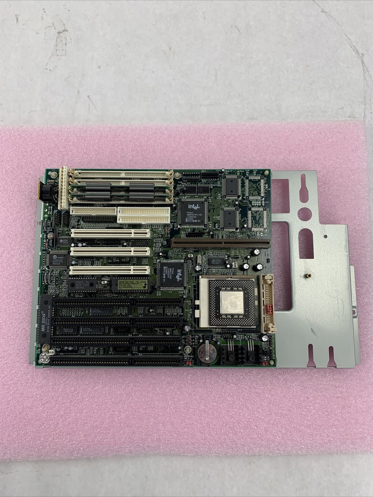 FUGITech 430FX MB Intel Pentium MMX 100MHz 16MB RAM