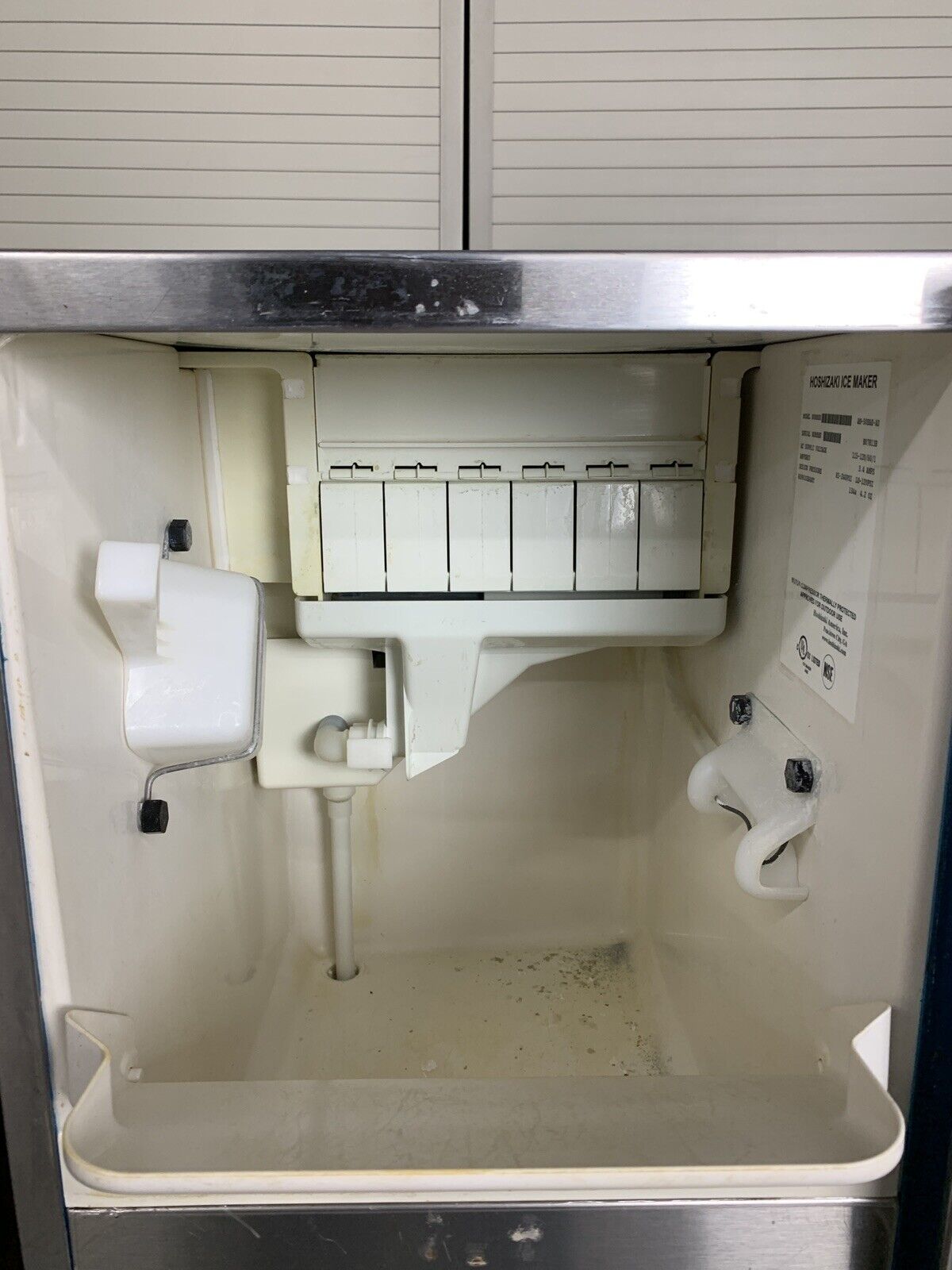 Hoshizaki Ice Maker AM-50BAE-AD Commercial Ice Maker Untested For Parts & Repair