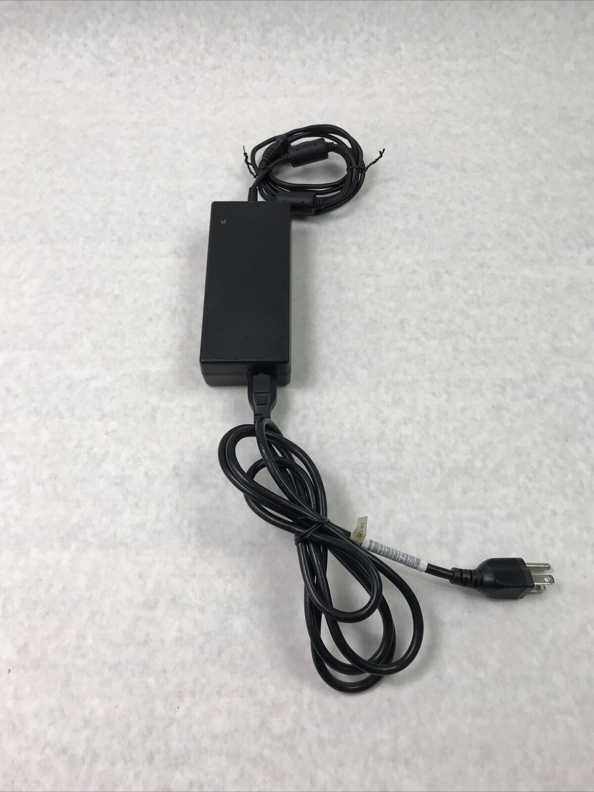 Delta Electronics SADP-135EB Laptop Charger 19V 60Hz 7.11A