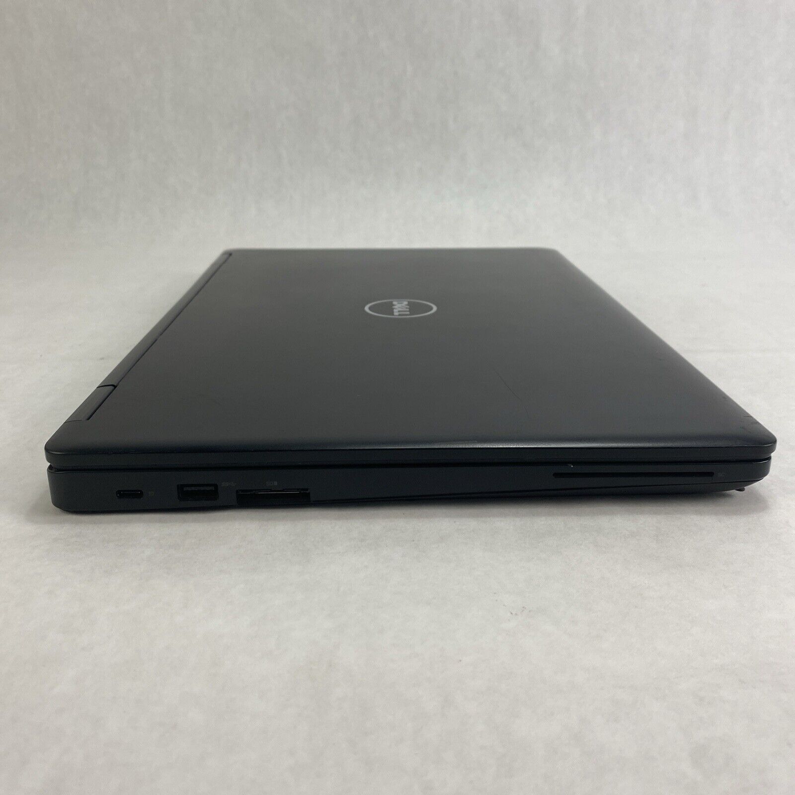 Dell Latitude 5580 Core i5-7300U 2.6GHz 8GB RAM 15.6" No Battery No HDD No OS