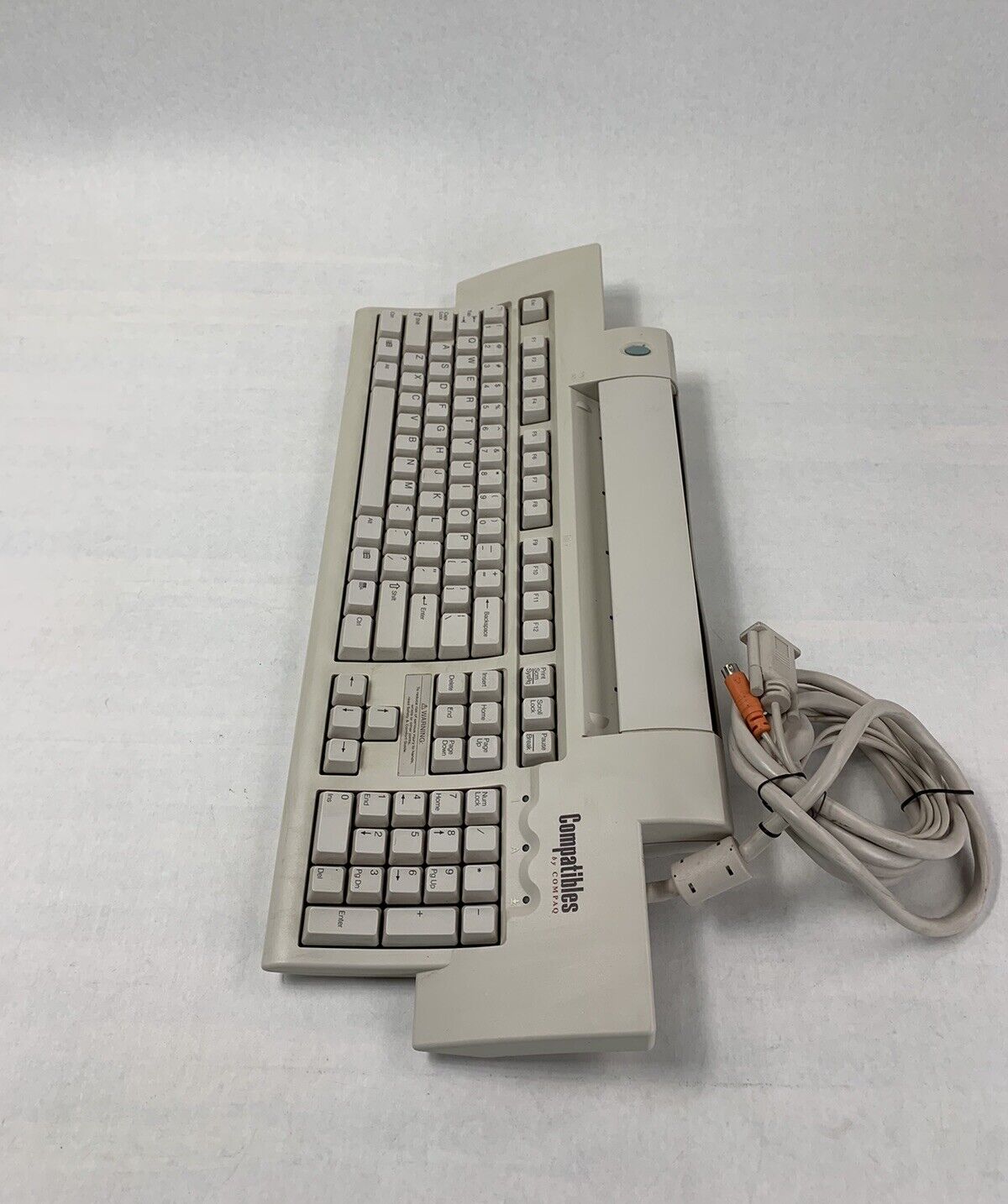 Compaq 121307-101 Keyboard RT6L5CTW