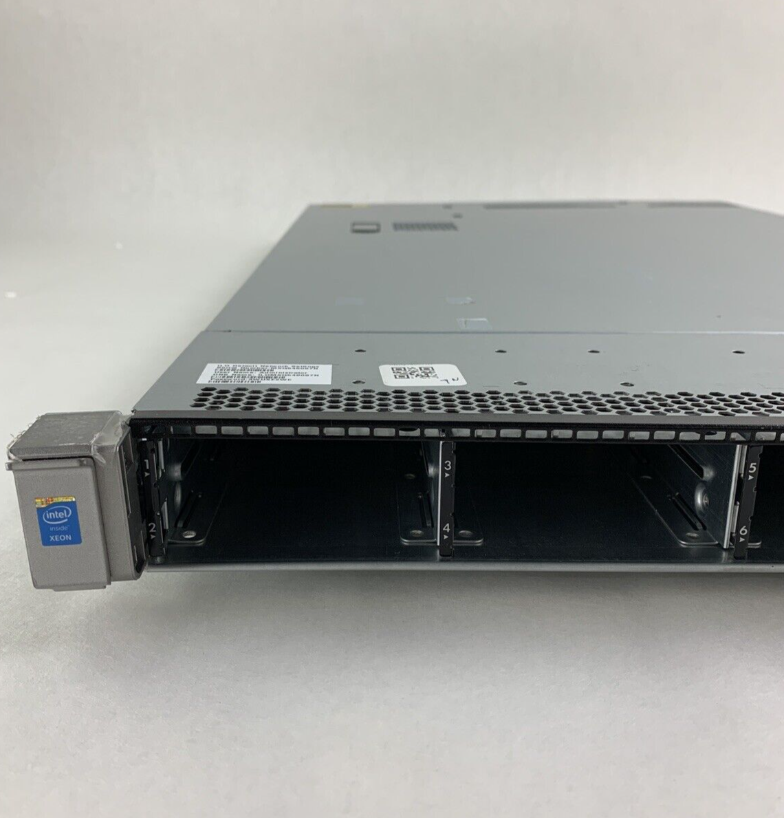 HP ProLiant DL360 Server Gen9 2x E5-2630 v3 2.4 GHz 128 GB Ram No HDD No OS