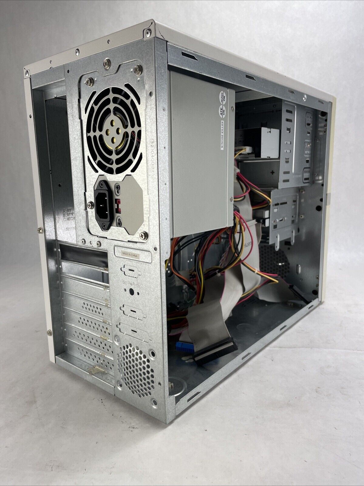 Vintage SOYO Mid Tower Computer Case w/Hi-Q Power ATX-300GU 300W Power Supply