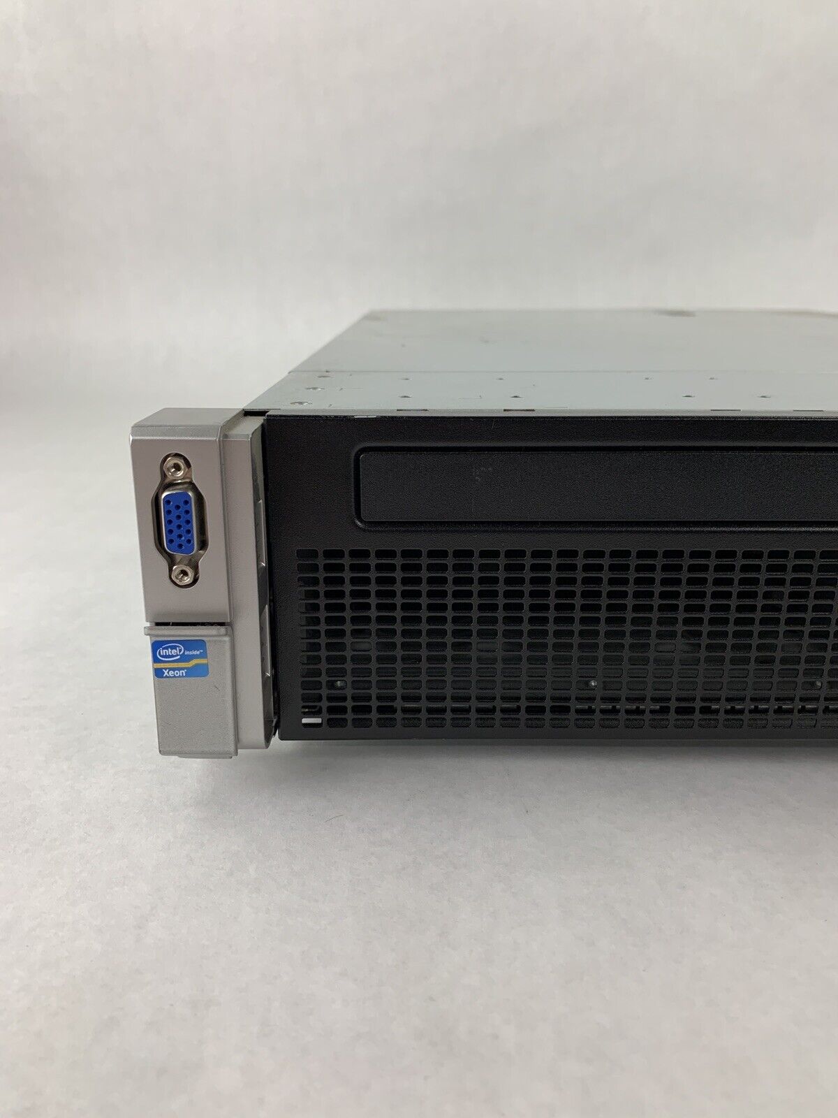 HP ProLiant DL 380p Gen8 Server Xeon E5-2620 2.0 GHz 16 GB RAM No HDD No OS