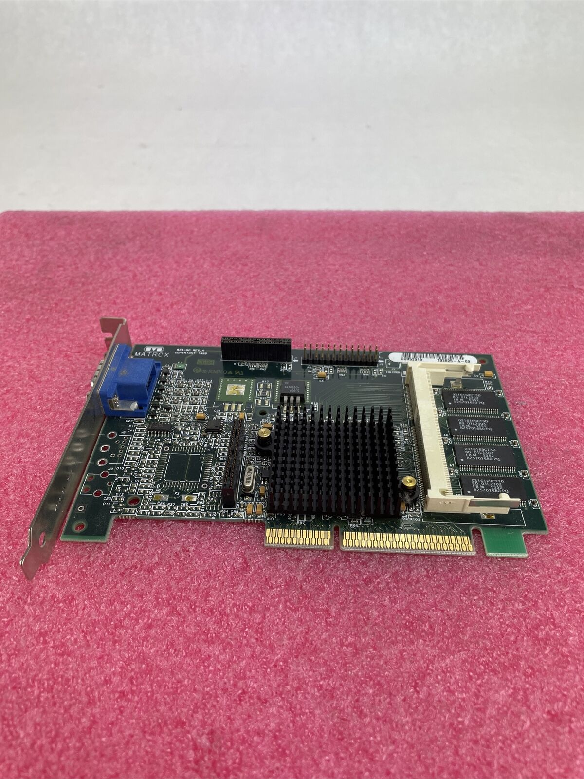 MGI G2+/MILA/8D/CPQ MATROX COMPAQ AGP VIDEO CARD 167033-001 356018-002