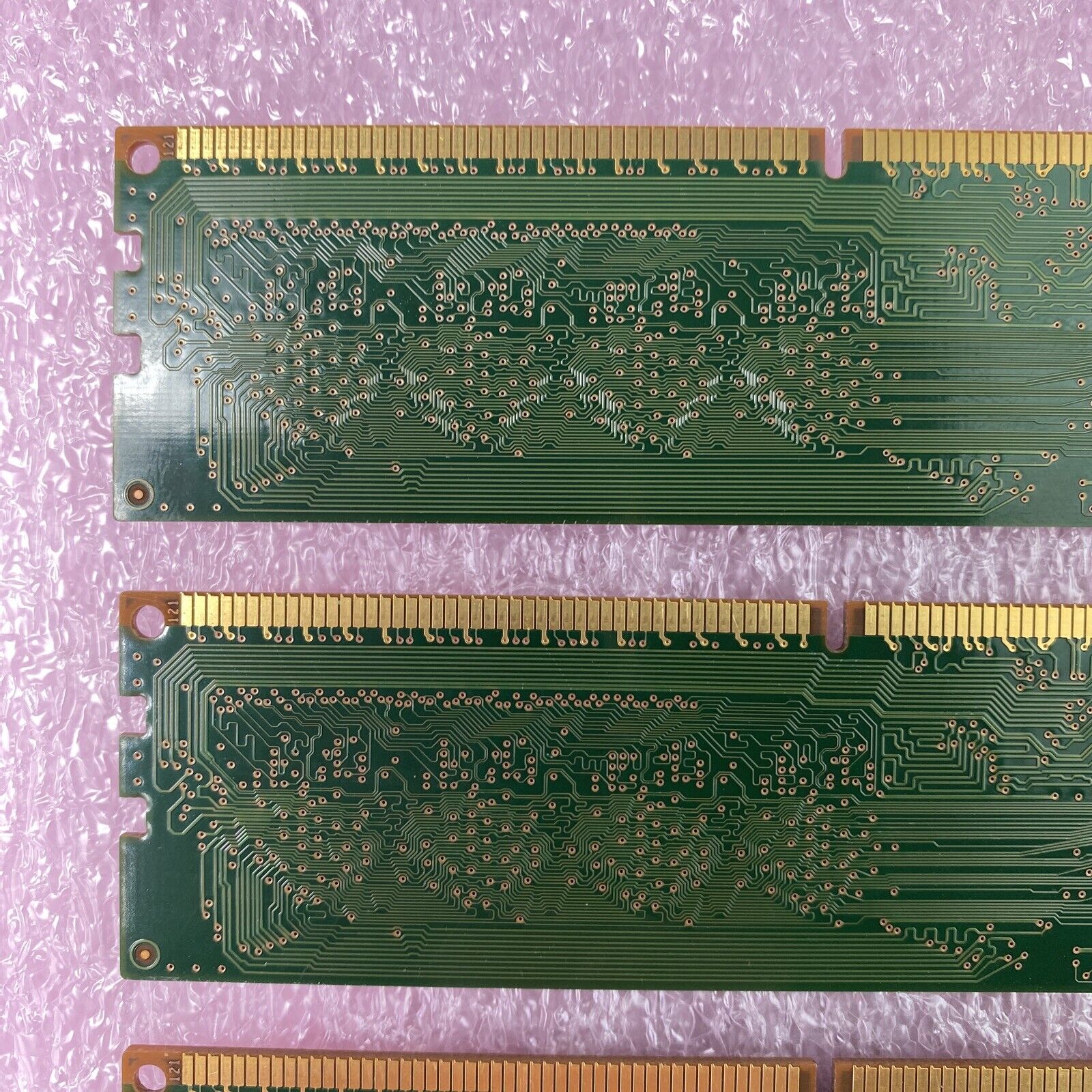 Lot( 4 ) 1GB Samsung M378B2873FHS-CF8 1Rx8 PC3-8500U Desktop RAM Memory