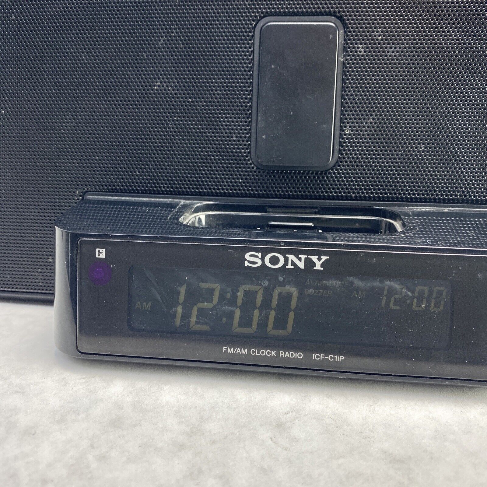 Sony ICF C1iP Dream Machine AM FM iPod MP3 Player Clock Radio Black w